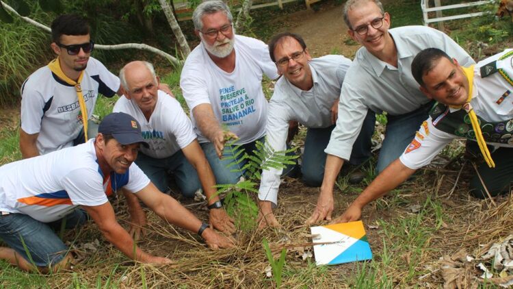 Concessionária Tamoios e AMOVALE iniciam plantio para recomposição da Serra da Bocaina