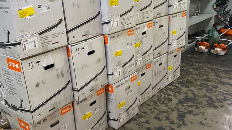 Amovale inicia seu 12º ano entregando equipamentos para a brigada de incêndios de Bananal